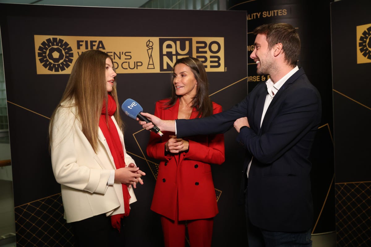 Spanish National Team’s Historic Victory in Women’s Soccer World Cup Celebrated by Queen Letizia and Infanta Sofía