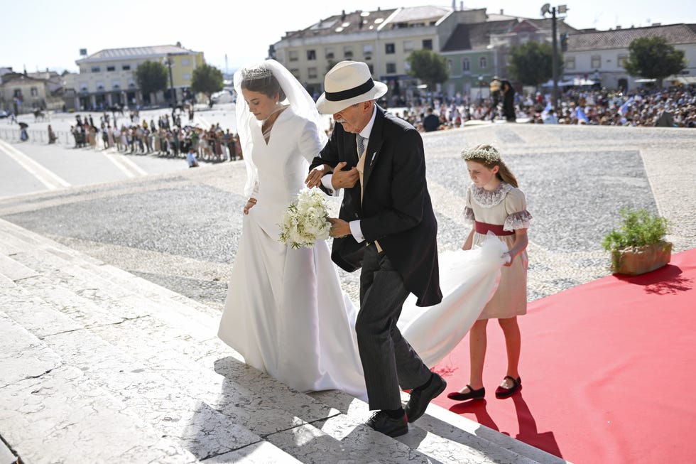 francisca de braganza y su padre al entrar en la boda