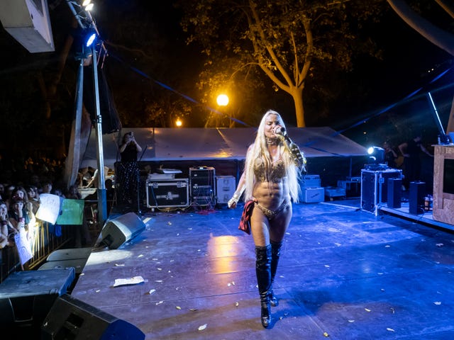 leticia sabater en las fiestas del pilar zaragoza