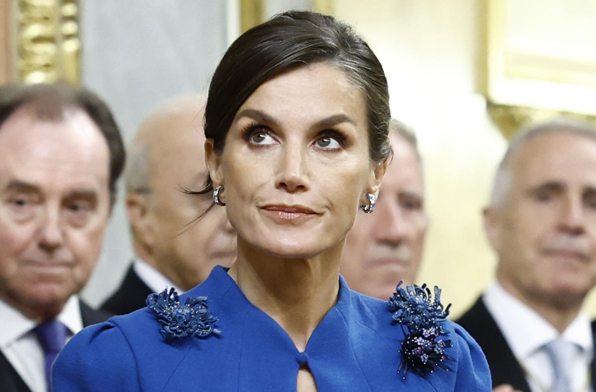 El por qué de las malas caras de la Reina Letizia en la jura de de la  Constitución de Leonor