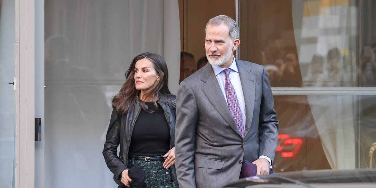La Última Bala De Letizia Con Felipe Vi Tras El Caso Jaime Del Burgo 3 Letizia Y Felipe Vi Haciendo Vida De Ocio Normal