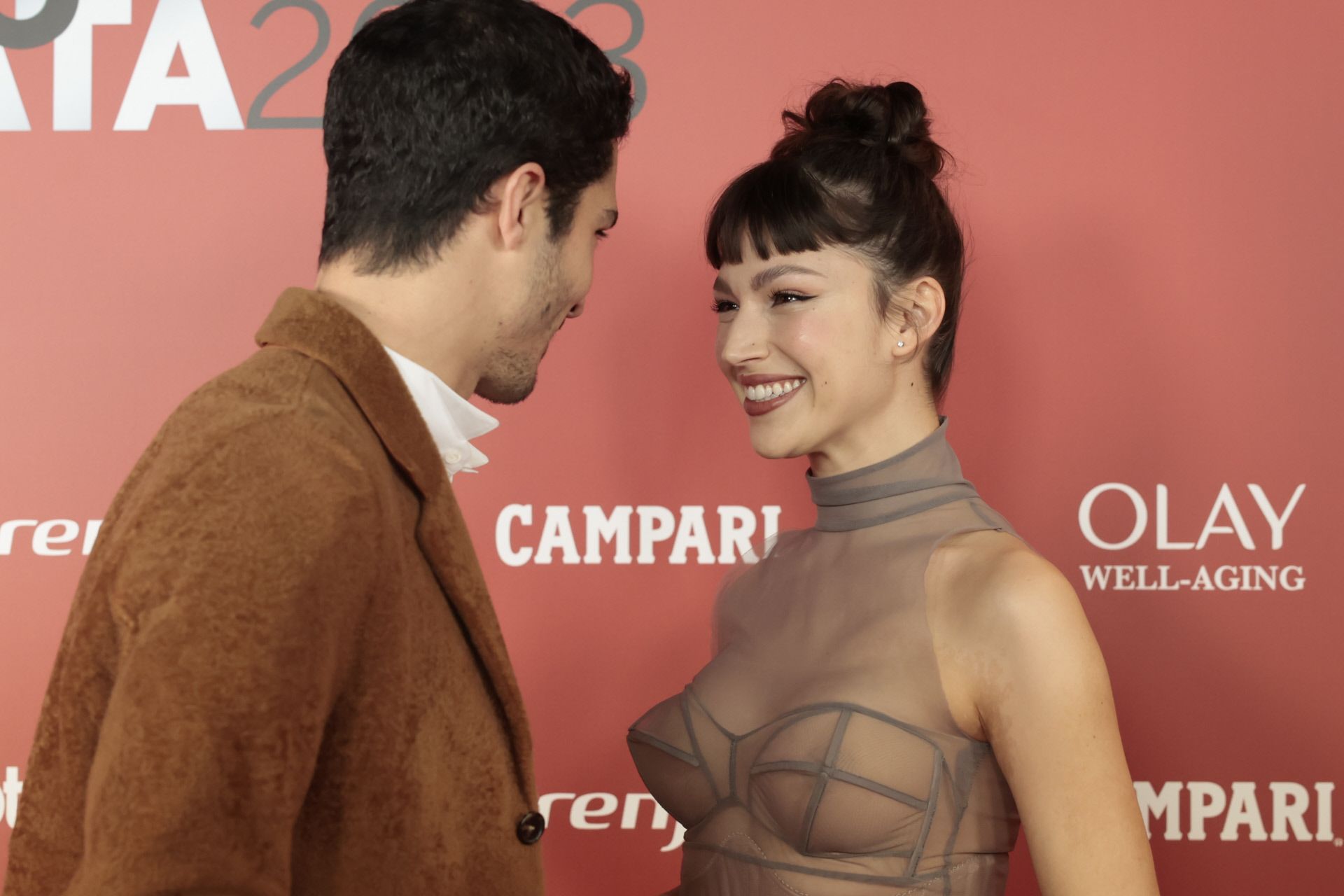 El romántico momento de Úrsula Corberó y Chino Darín en los Fotogramas de  Plata 2023