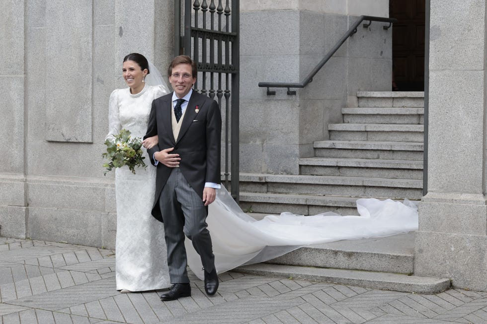jose luis martinez almeida y teresa urquijo