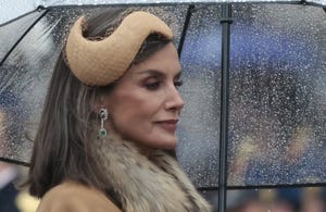 spanish queen letizia during a visit to national monument on occasion of spanish king official visit to netherland in amsterdam, 16 april 2024