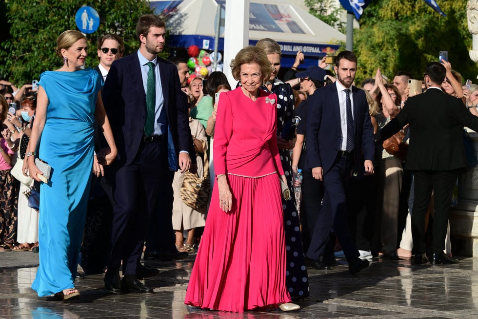 el look de la reina sofia en la boda de su sobrina teodora de grecia