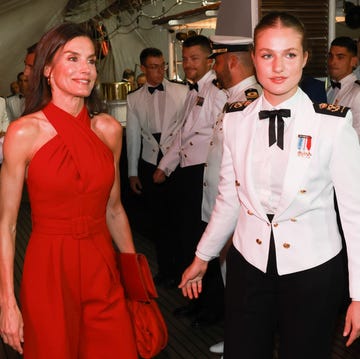 La Reina Letizia y la Princesa Leonor juntas en la recepción del Juan Sebastián de Elcano en Panamá la reina letizia y la princesa leonor juntas en la recepción del juan sebastián de elcano en panamá