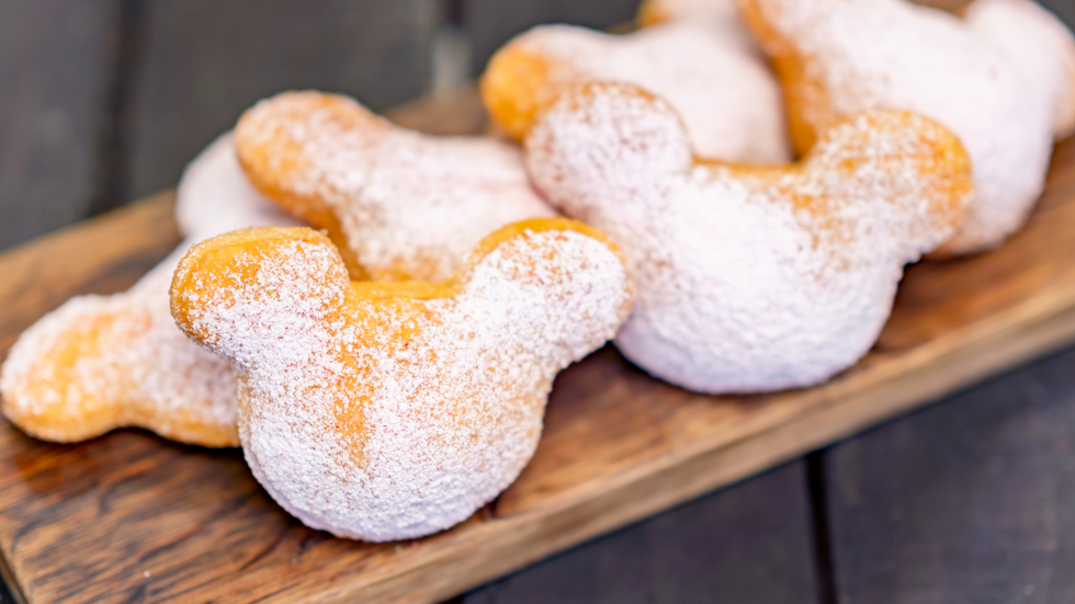 mint julep disneyland beignets
