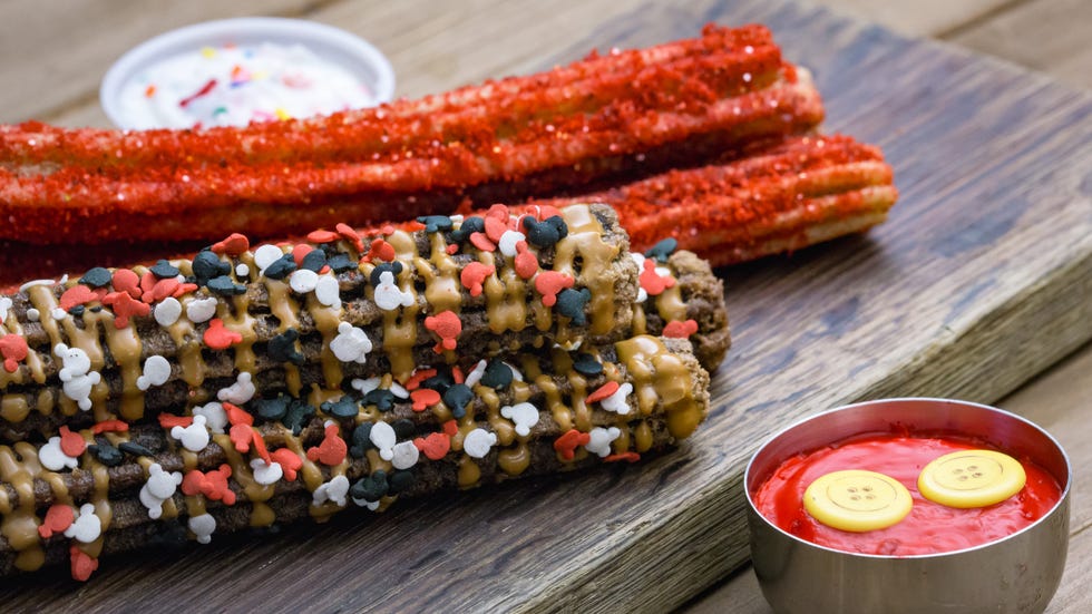 Food, Cuisine, Dish, Ingredient, Cabanossi, Chistorra, Vegetarian food, Meat, Produce, Kielbasa, 