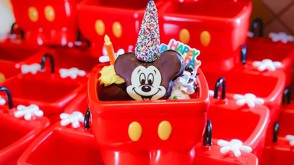 Red, Food, Dessert, Sweetness, Cake, Frozen dessert, Baked goods, Cream, Royal icing, Toy, 
