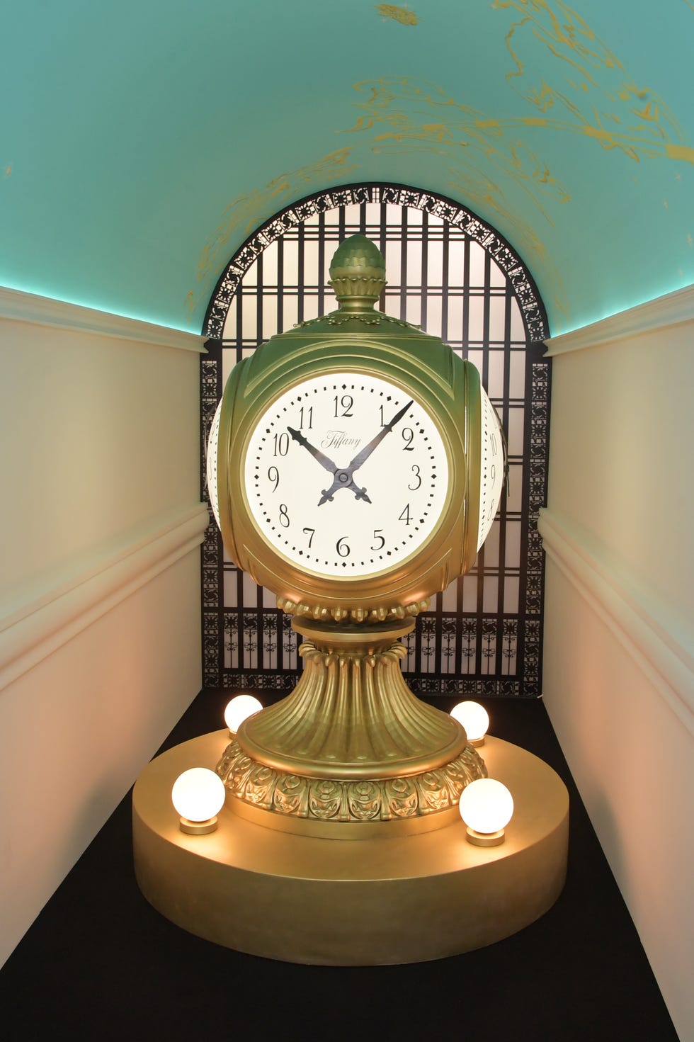 tiffany  co’s brand exhibition “vision  virtuosity”