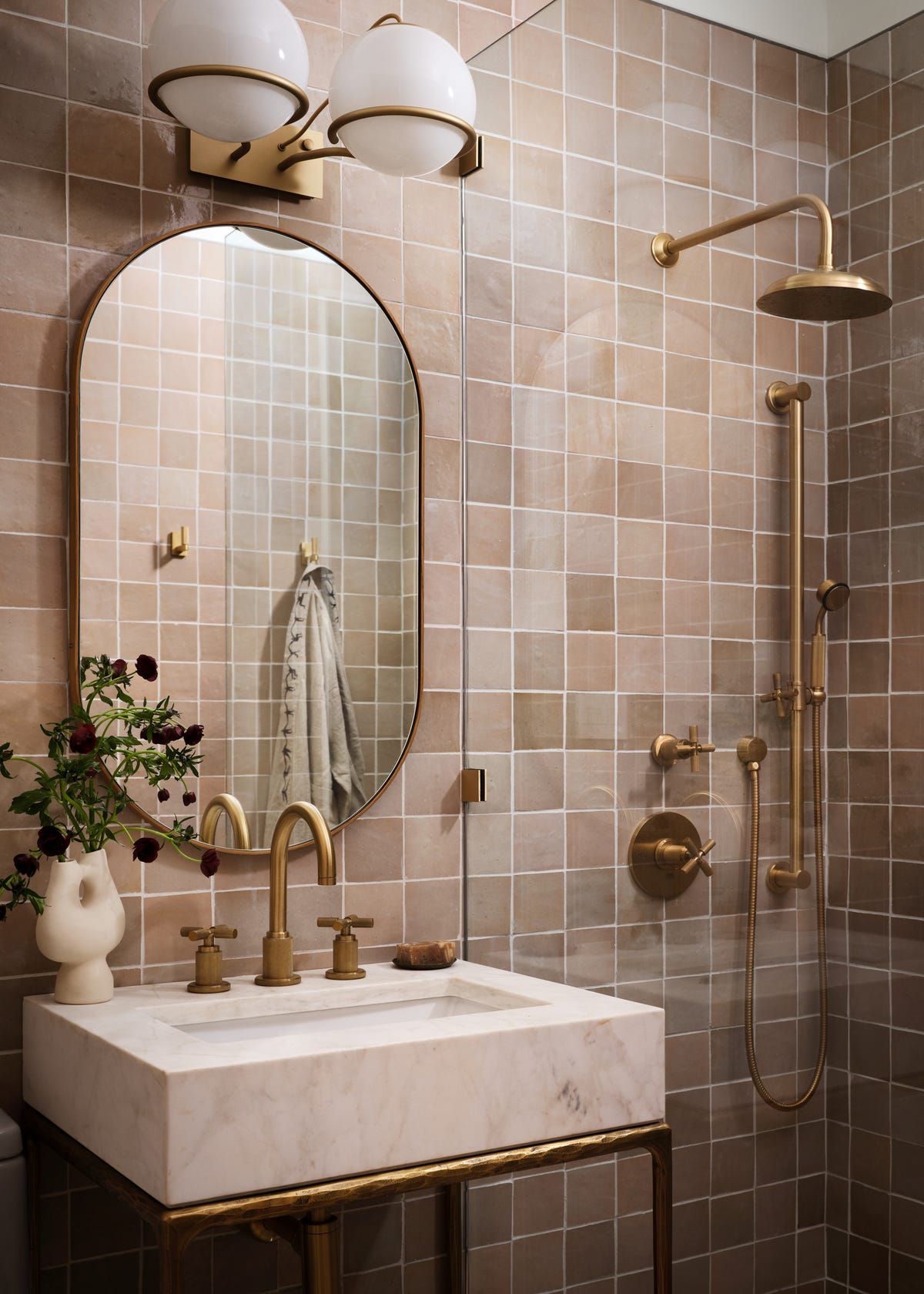 66 Chic Designer-Approved Small Bathroom Ideas for 2025