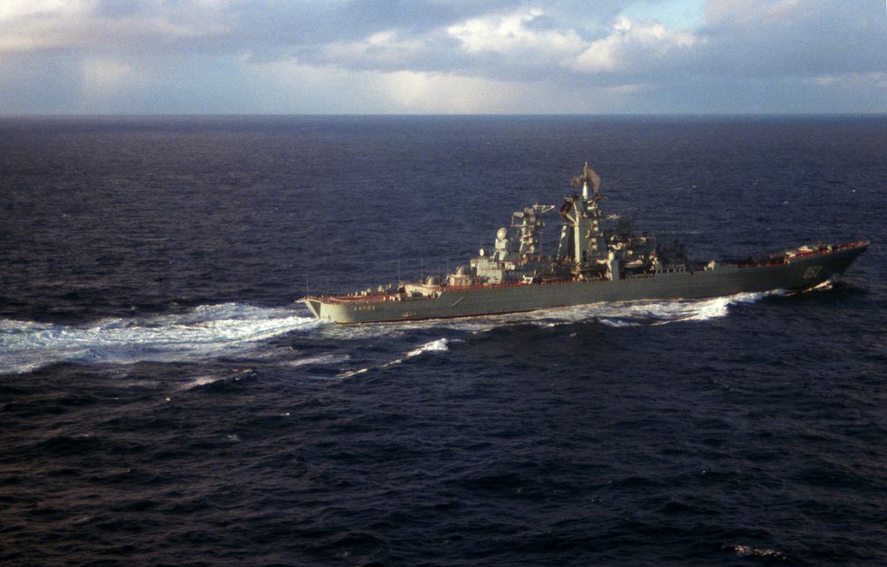 a starboard quarter view of the soviet nuclear powered guided missile cruiser kirov underway  the ship is operating in the area where a soviet yankee class submarine sank
