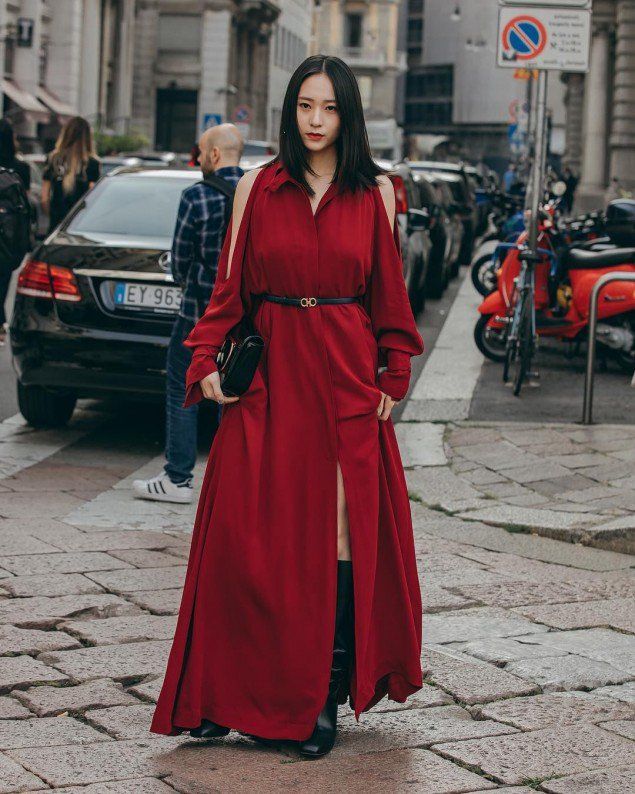 Clothing, Red, Street fashion, Fashion, Maroon, Dress, Outerwear, Formal wear, Haute couture, Photography, 