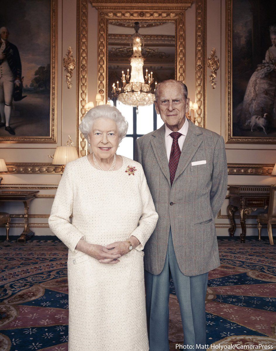 Queen Elizabeth 70th Anniversary Portrait