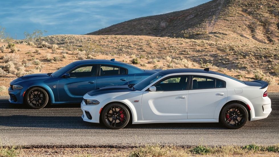 Dodge Charger SRT Hellcat Widebody lateral