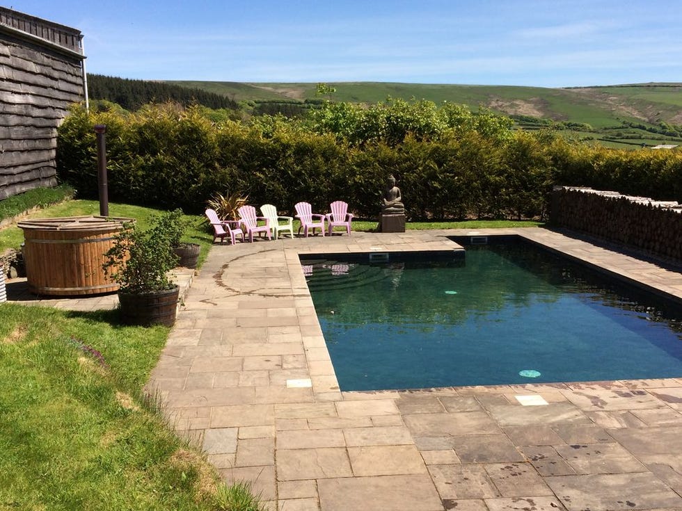 Dog-friendly holidays with hot tub