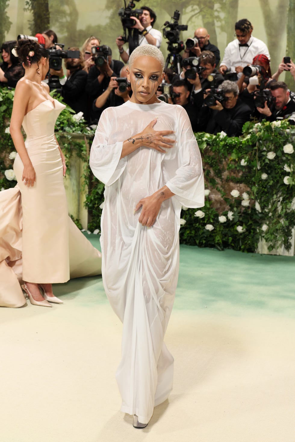 Doja Cat Wears a Wet TShirt at the 2024 Met Gala