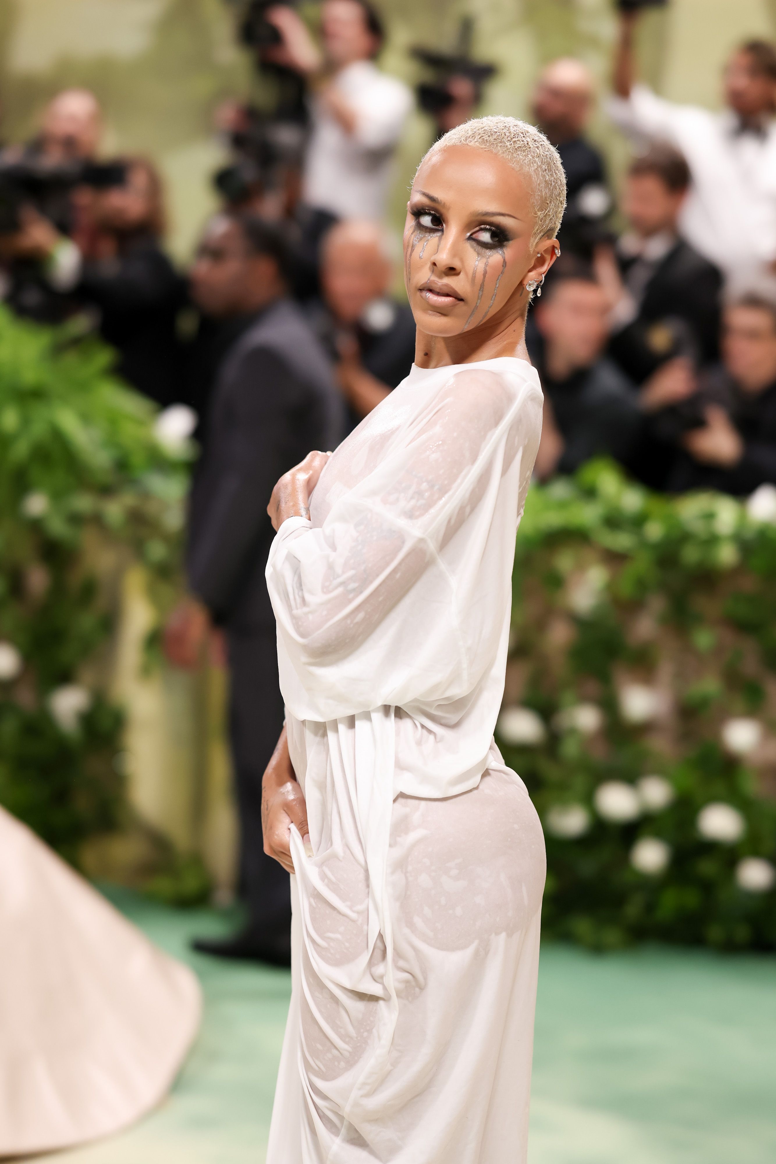 Doja Cat Wears Nothing but a Wet White T Shirt Gown to the 2024 Met Gala