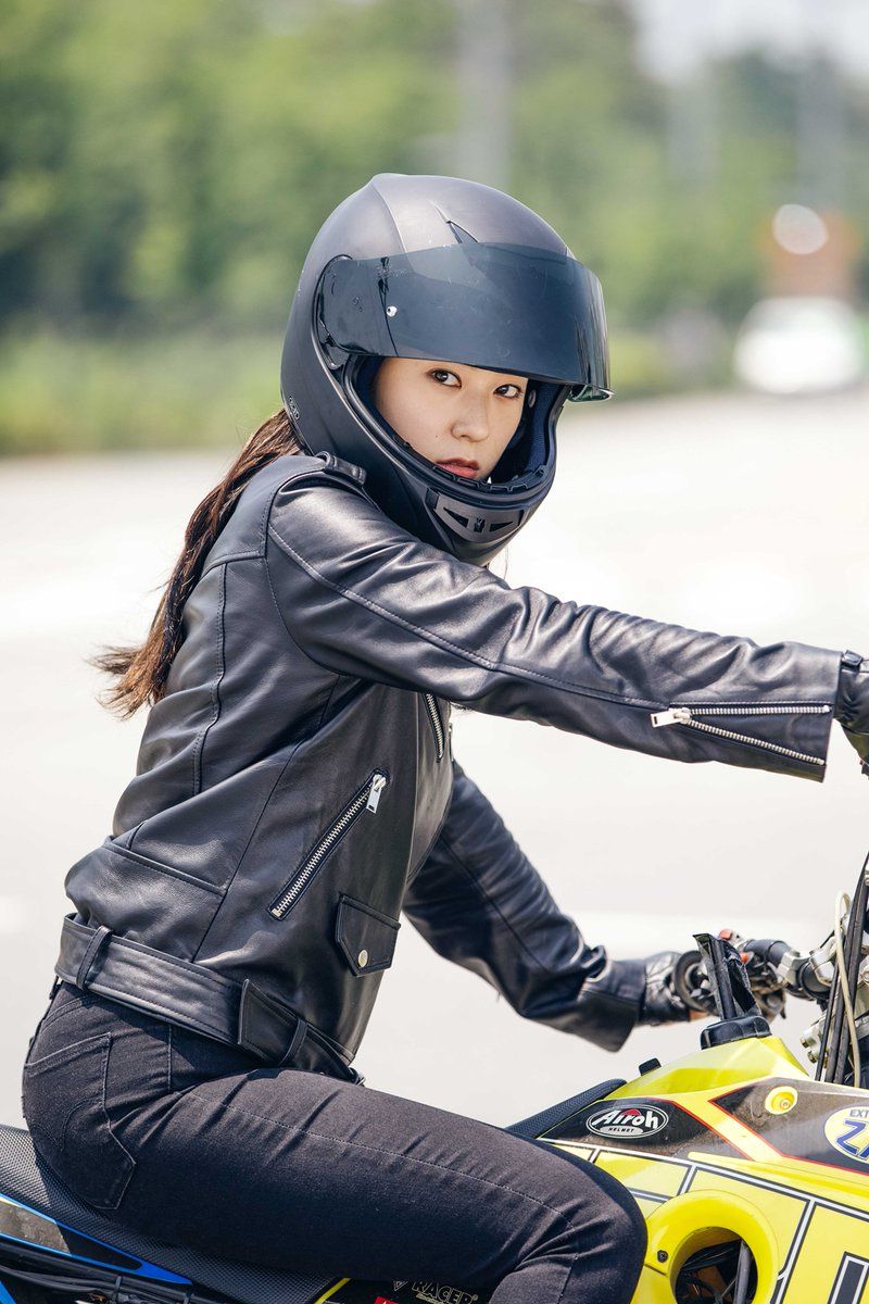 Helmet, Motorcycle helmet, Motorcycle, Vehicle, Personal protective equipment, Jacket, Leather, Motorcycling, Outerwear, Headgear, 