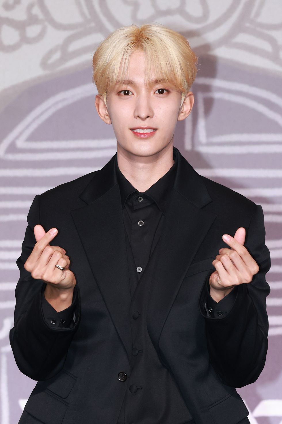 SEVENTEEN DK編】セブチの”ハッピーウイルス”ことドギョムの SEVENTEEN DK編】セブチの”ハッピーウイルス”ことドギョムの