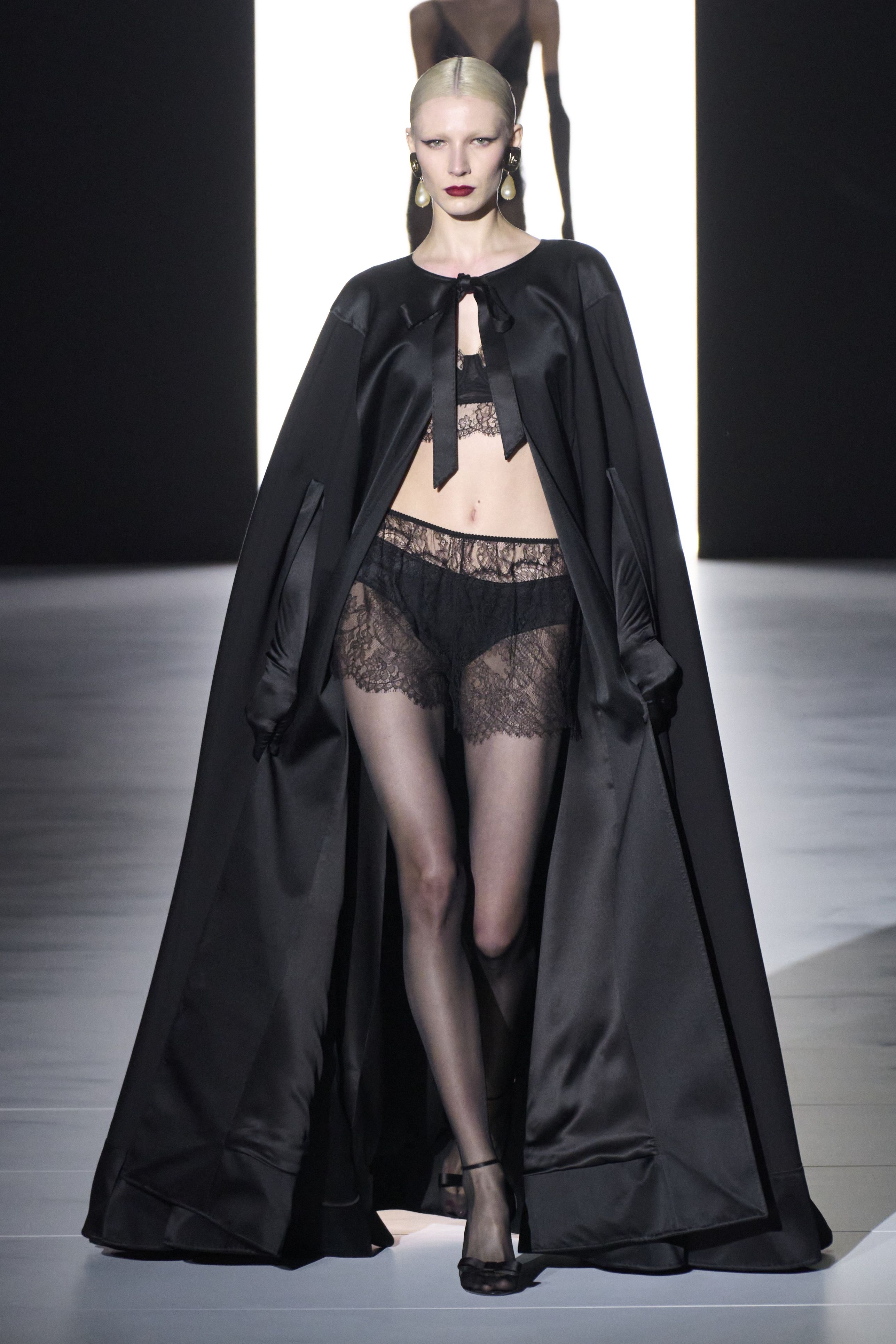 ★美品★HOLLYWOOD DOLCE&GABBANAドルチェ&ガッバーナ写真集 ドルチェ＆ガッバーナ（DOLCE&GABBANA）」2022春夏コレクション