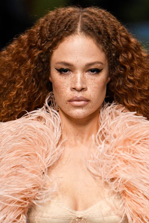 2023 beauty trends, red hair