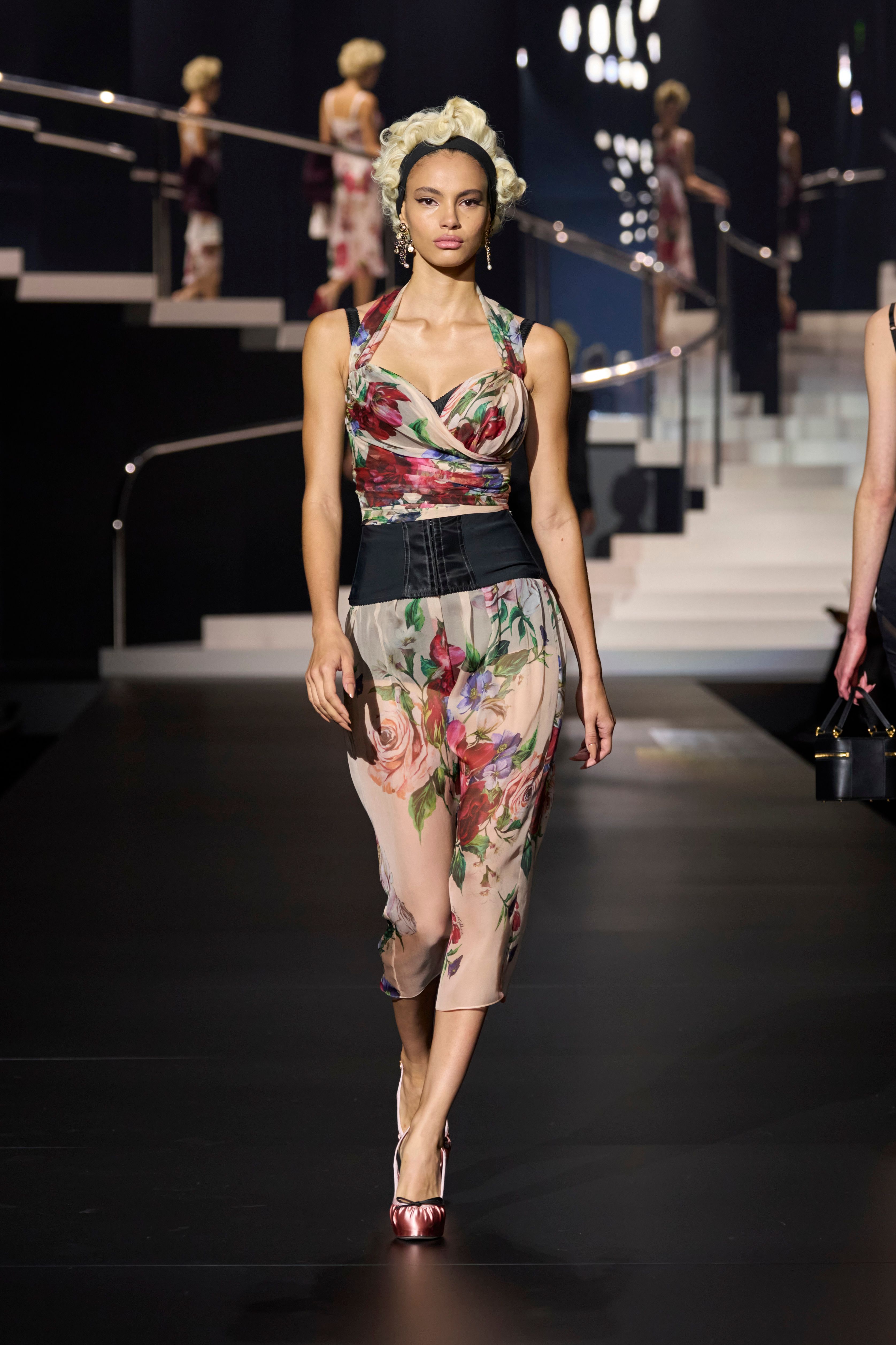 ドルチェ&ガッバーナ(DOLCE & GABBANA)」2025春夏 ドルチェ&ガッバーナ(DOLCE & GABBANA)」2025春夏