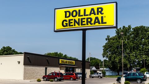 stores open thanksgiving dollar general