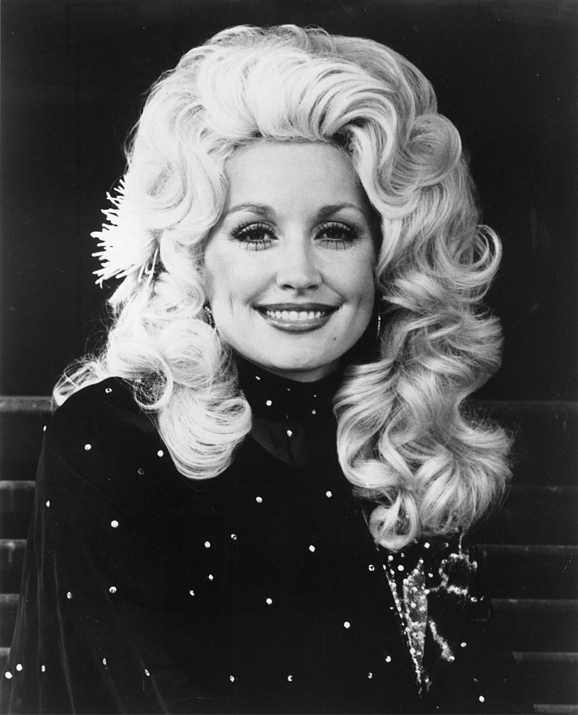 30 Photos Of A Young Dolly Parton