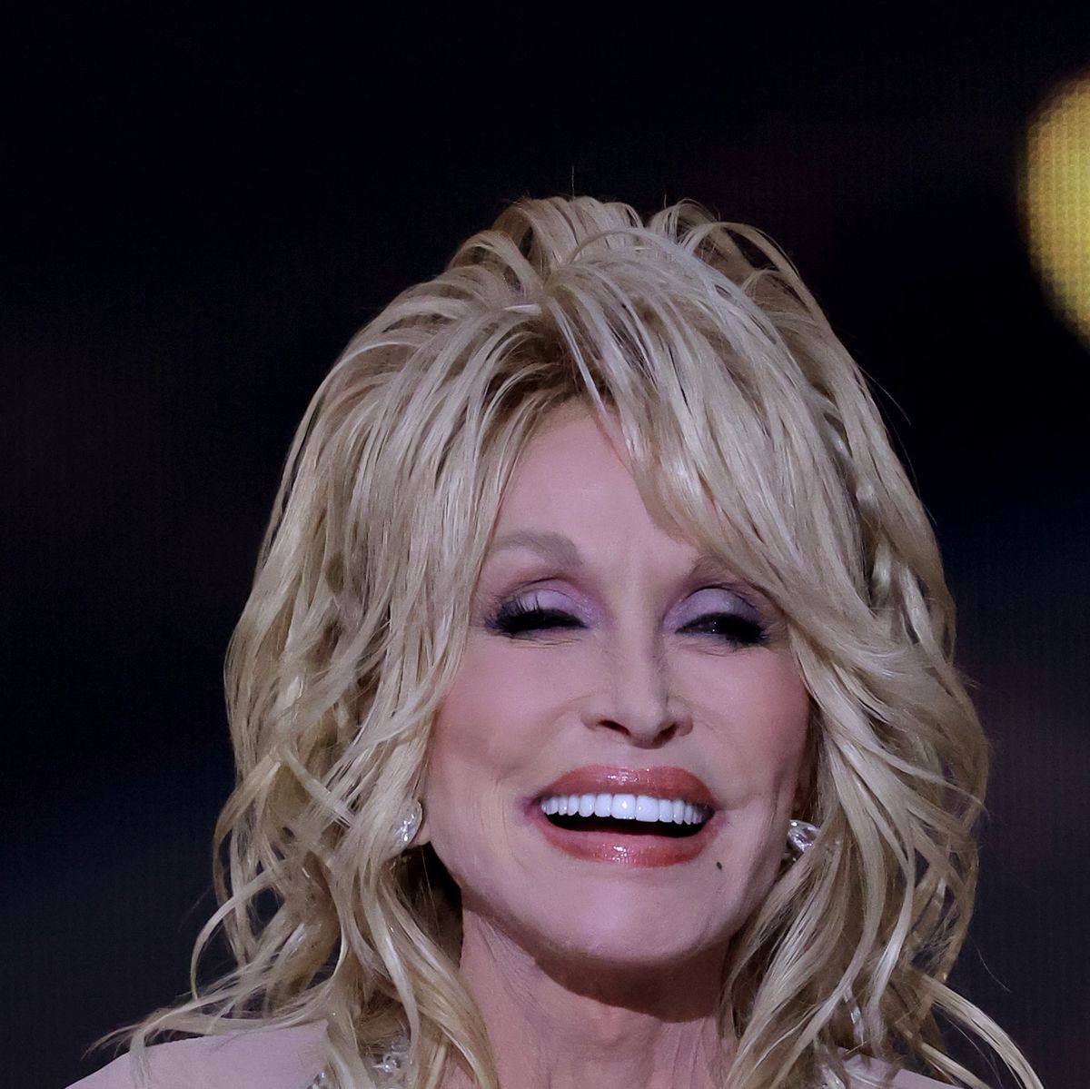 Dolly Parton Analsex Com - See Dolly Parton's Form-Fitting, See-Through Dress from New Year's Eve