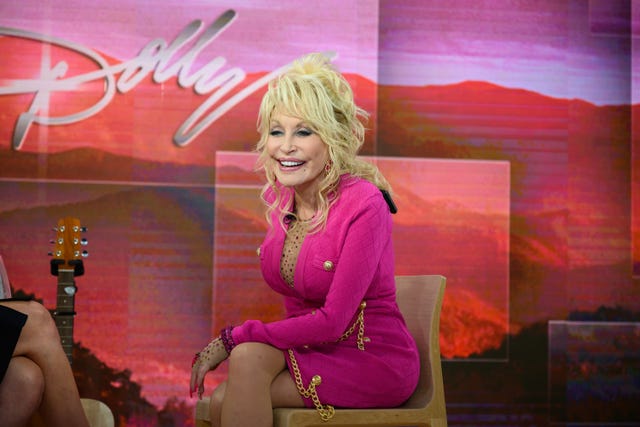 Dolly Parton Got the COVID-19 Vaccine