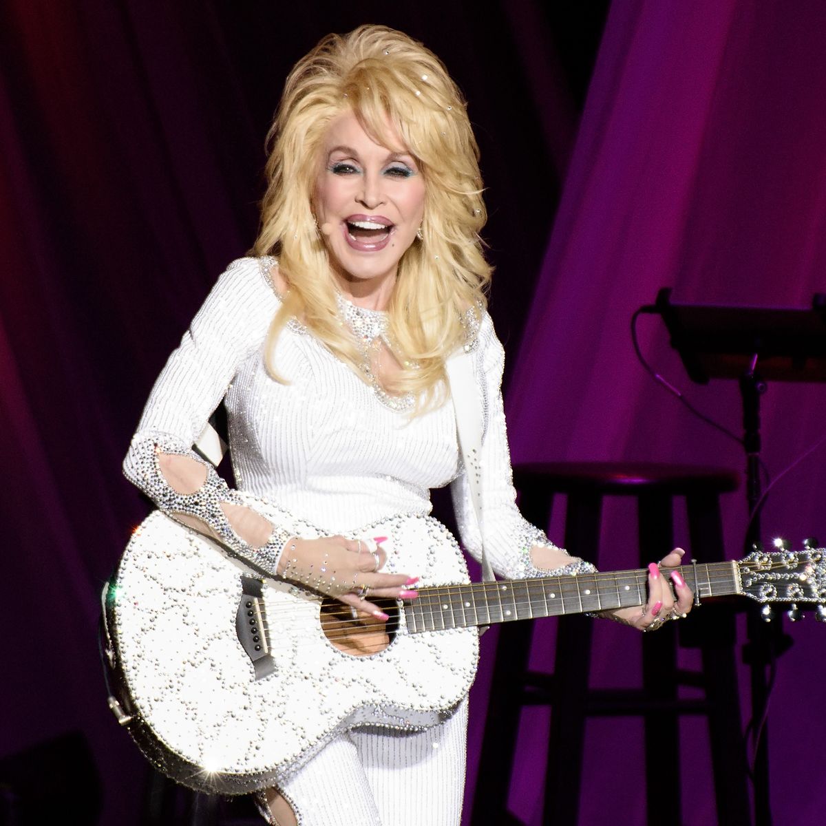 dolly parton in concert during the 2016 ravinia fesival highland park, illinois
