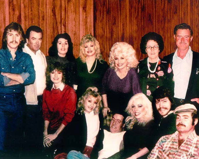 Dolly Parton's Siblings: Everything to Know About Her Brothers and Sisters