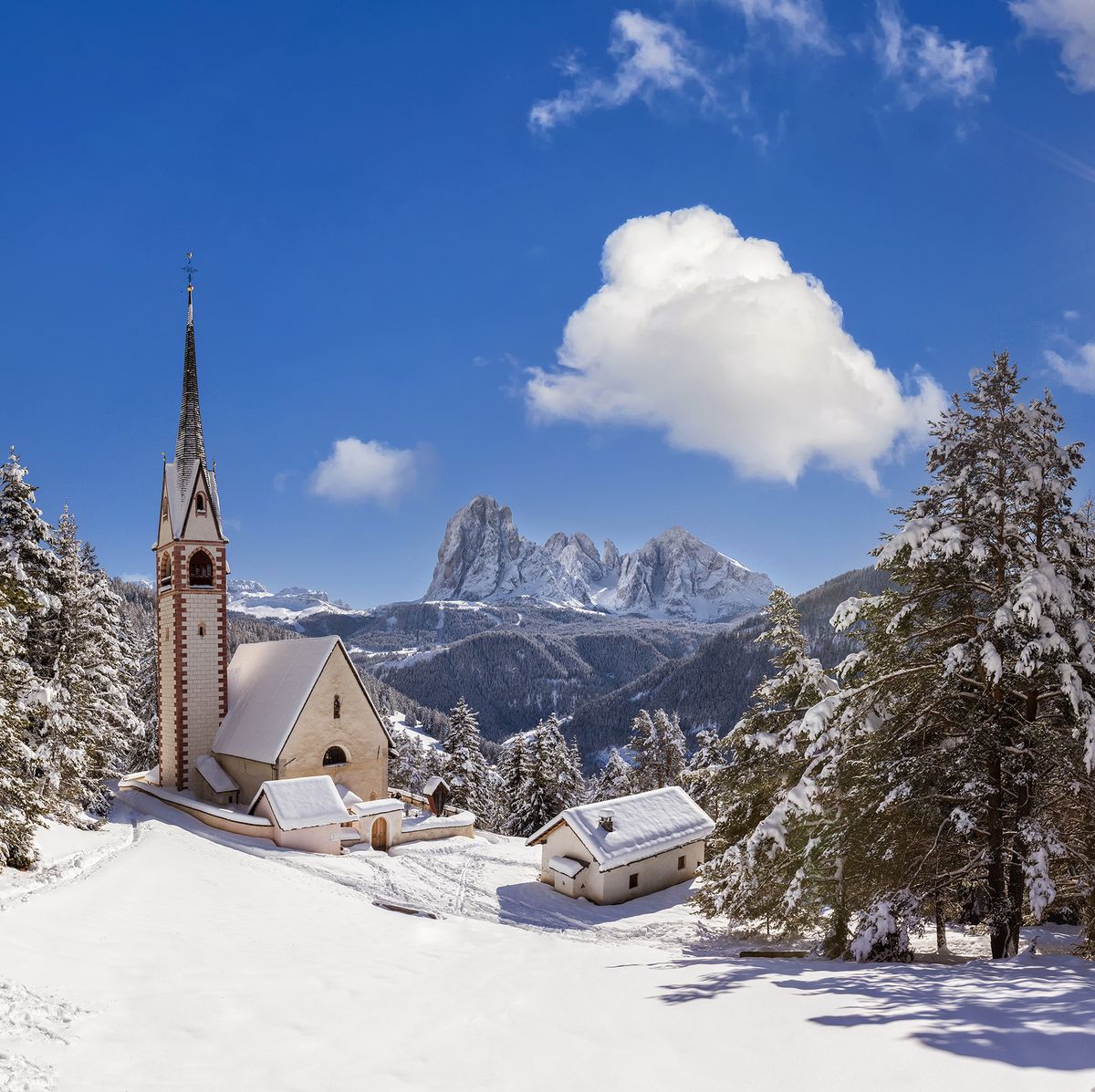 Best Ski Resorts in the Dolomites for Your Next Luxury Ski Holiday in Italy