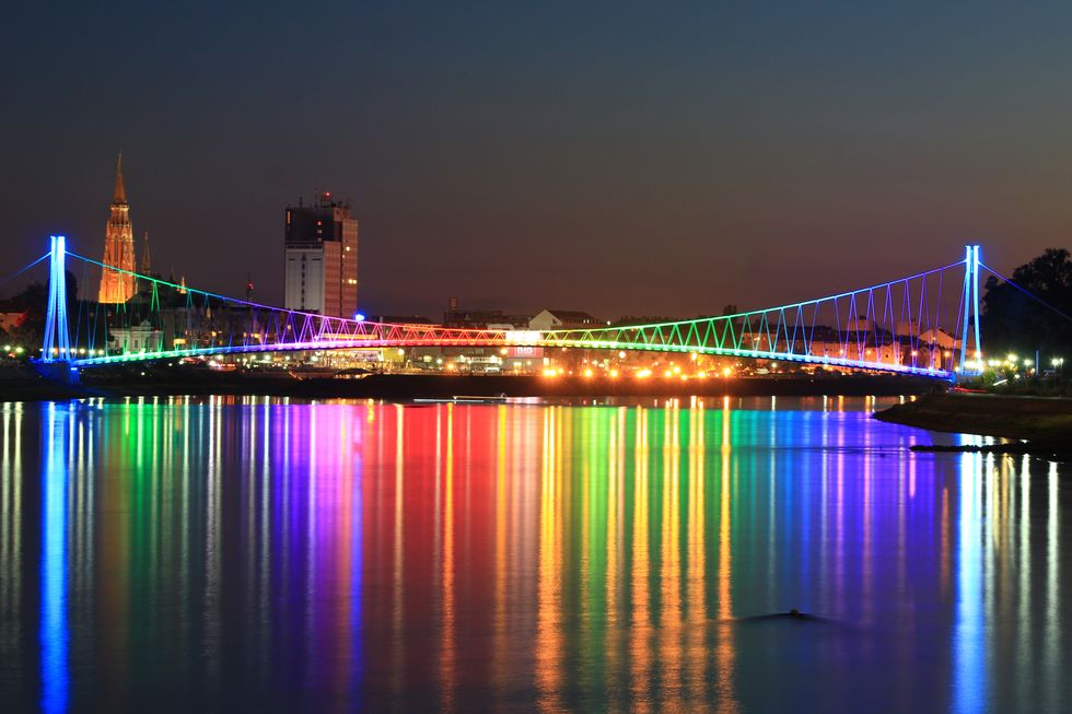 Night, Bridge, Landmark, Reflection, Cable-stayed bridge, Cityscape, Light, City, Metropolis, Metropolitan area, 