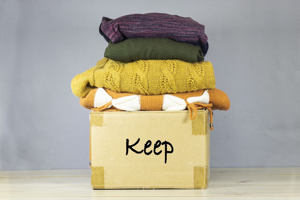 donating decluttering and cleaning up wardrobe