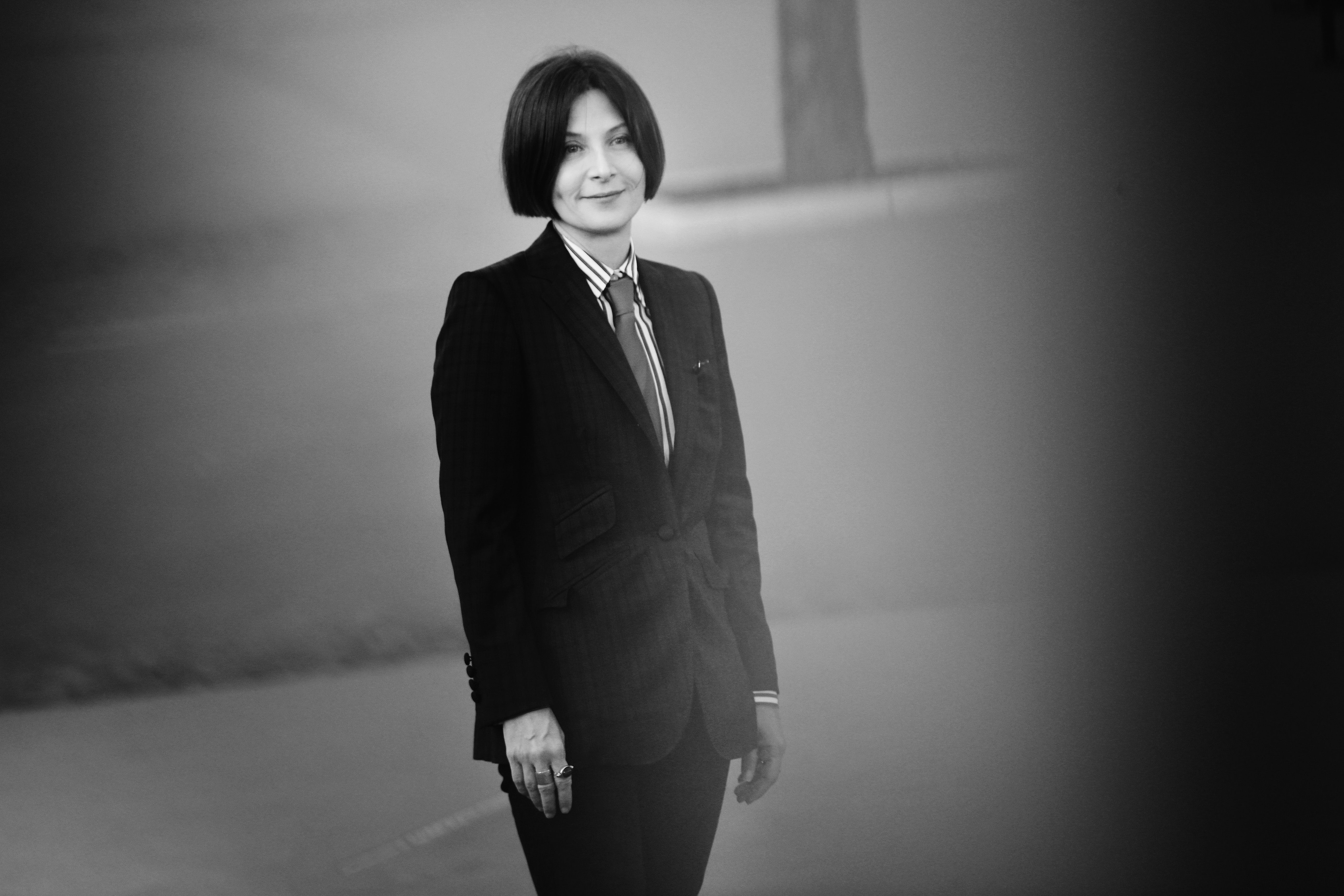 Donna Tartt's Menswear-Inspired Style: A Primer