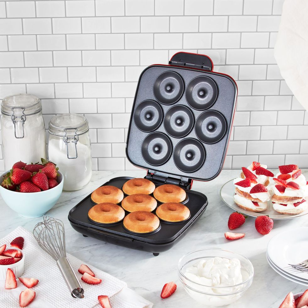 Delish by Dash: 8 Lightweight Cast Iron Pan for Pancakes, sauces