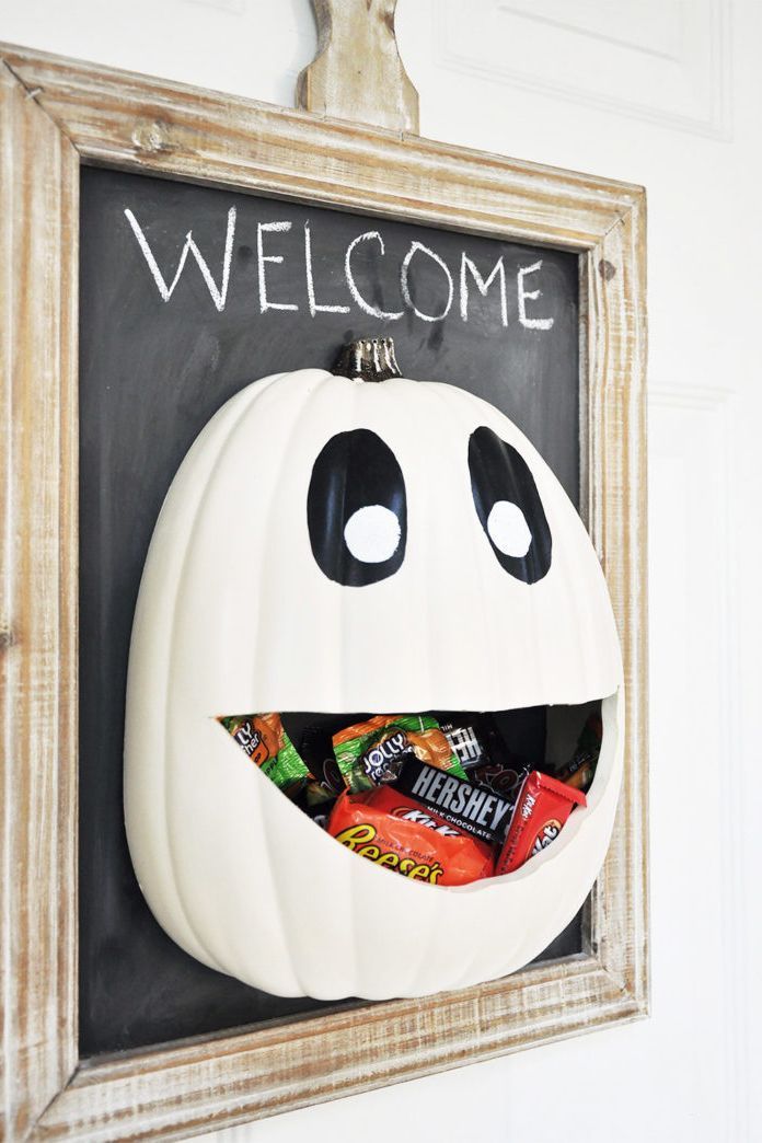 Welcome Pumpkin Door Hanger - Crafts Next Door