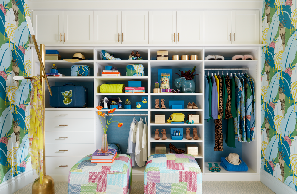 15 Beautiful Walk-in Closet Design Ideas to Upgrade Your Space