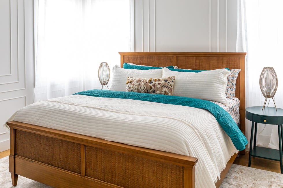cama de madera estilo mid century