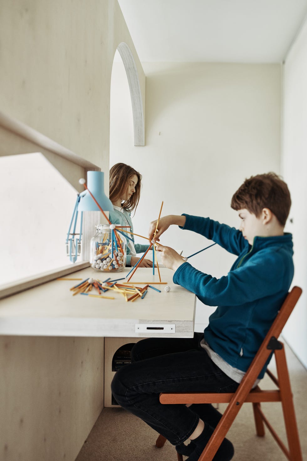 Dormitorio infantil abatible de diseño minimalista
