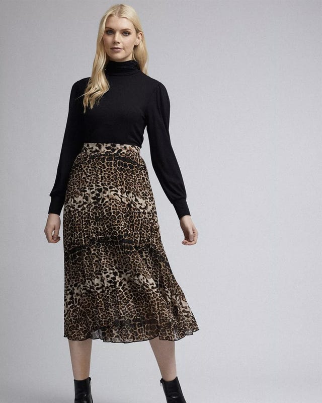 leopard print skirt