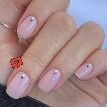 dot nails