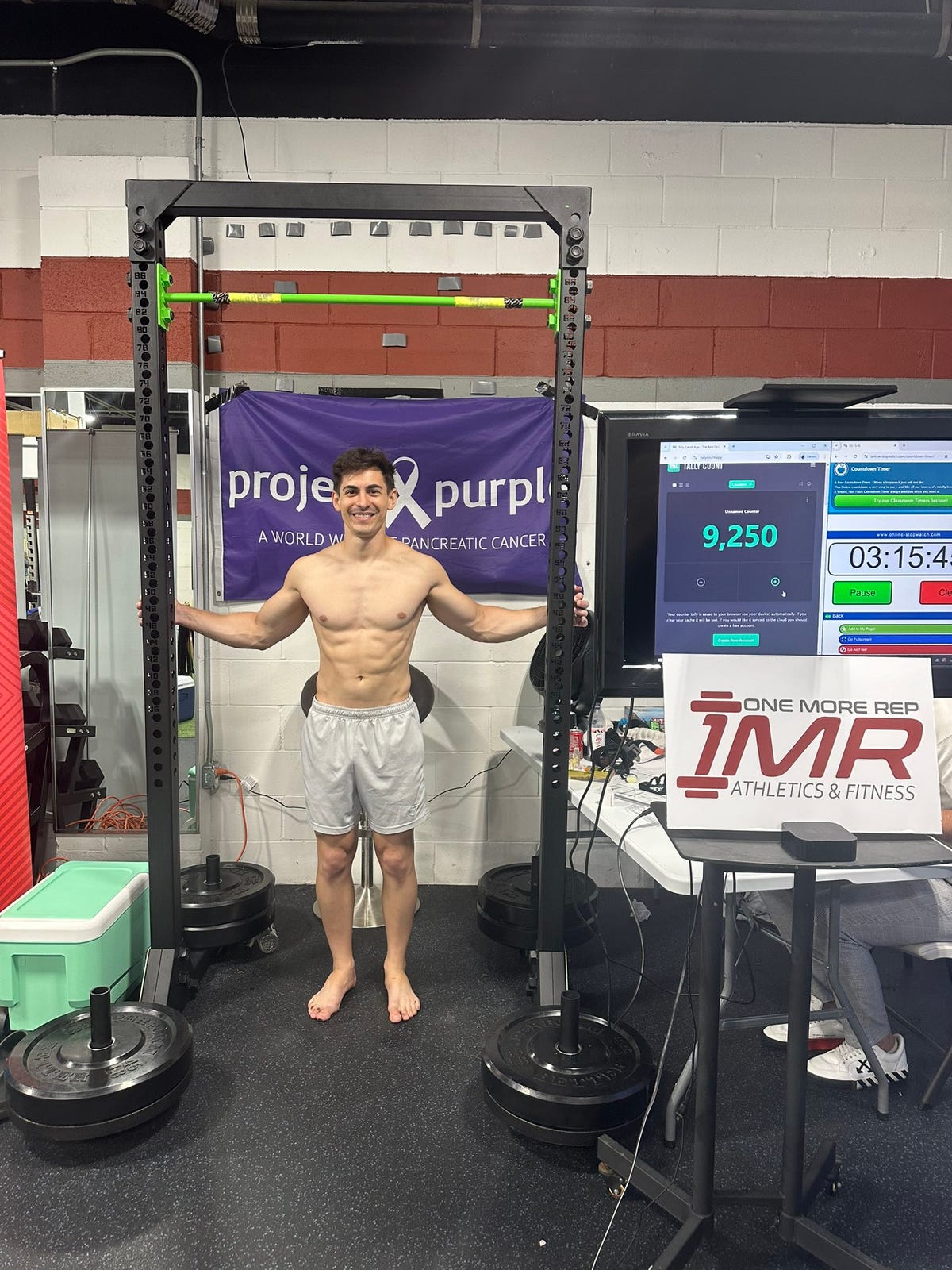 Champion Gamer Breaks the World Record for Most Pullups in 24 Hours