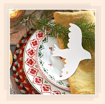 dove place card on festive plate
