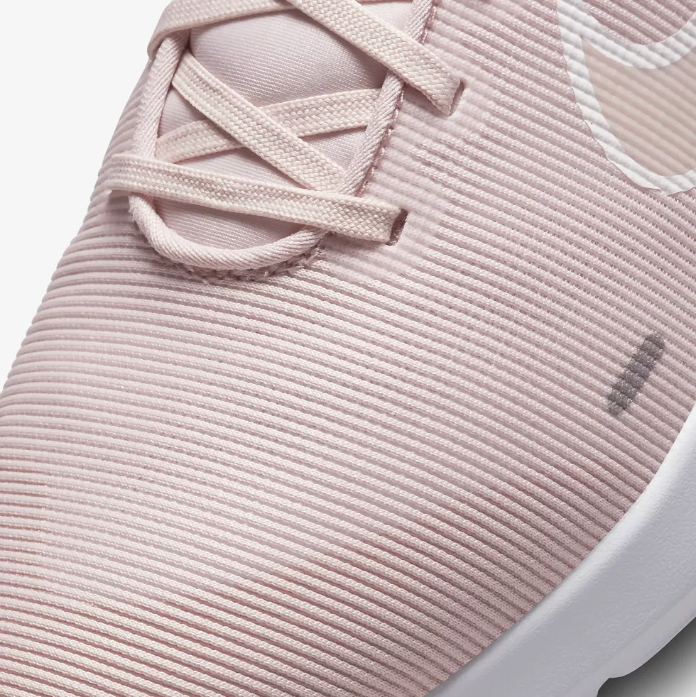 las zapatilla de running nike soccer downshifter 12 para mujer en color rosa