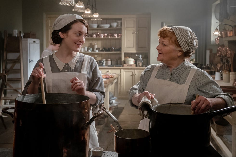 sophie mcshera, lesley nicol, downton abbey 2