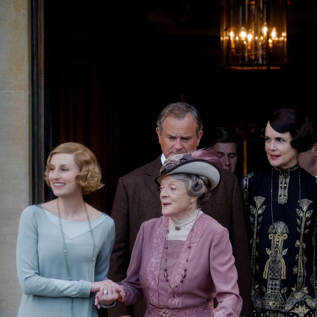 Actress Elizabeth McGovern Reveals New Details About the Downton Abbey ...