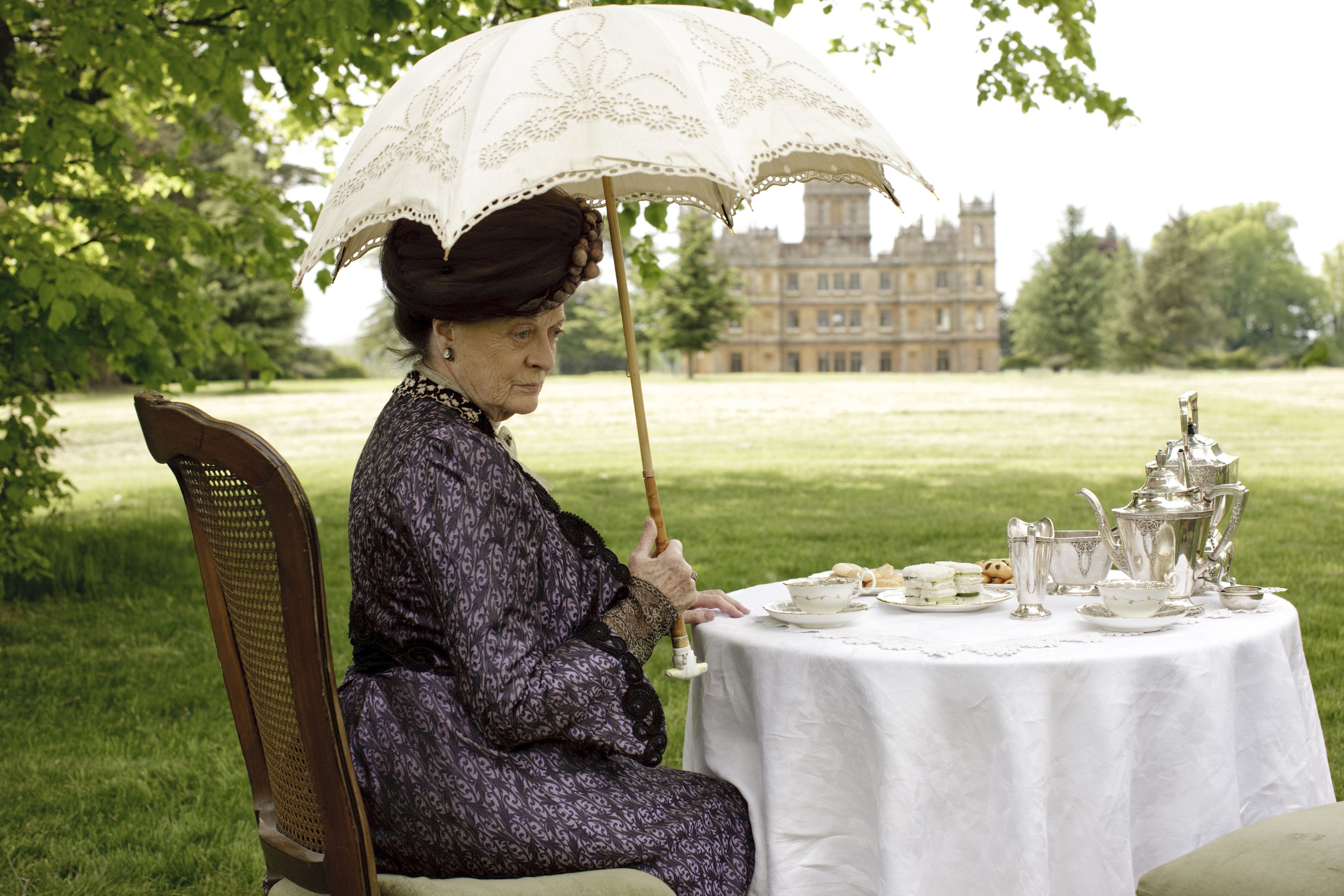 Table Manners with the cast of Downton Abbey